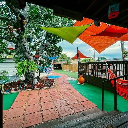 Hammocks & Mini-Golf! 10 Mins From Beach! Холивуд Екстериор снимка