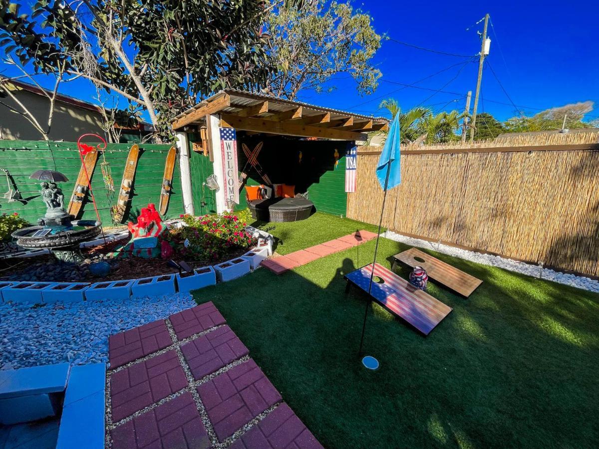 Hammocks & Mini-Golf! 10 Mins From Beach! Холивуд Екстериор снимка